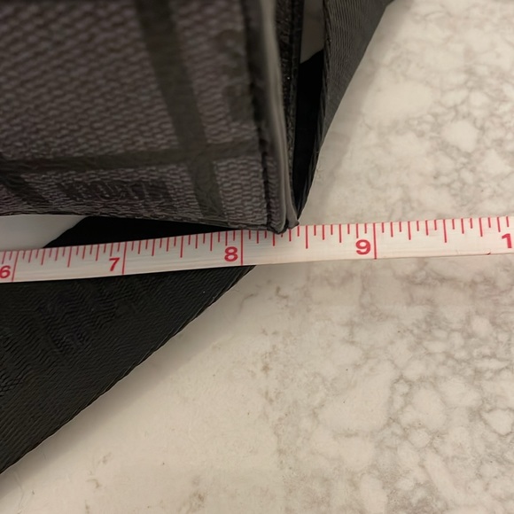 87. Steve Madden Crossbody NWT black, white, grey bag - Picture 5 of 8